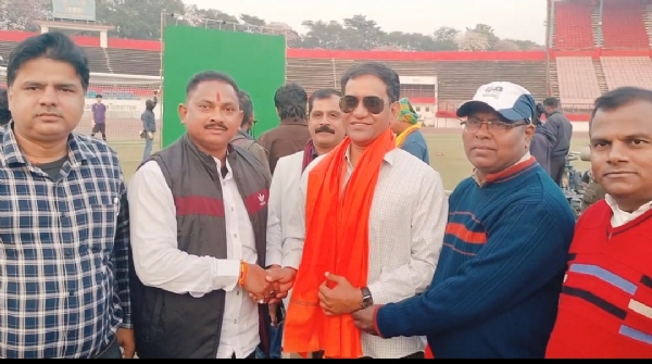 फिल्म शूटिंग में व्यस्त दिनेश लाल निरहुआ