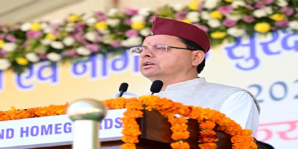 मुख्यमन्त्रिणा धामिना गृहरक्षकसैनिकानां कृते उपहारः—वृत्तिवृद्धिः अवकाशप्रदानस्य च घोषणा।