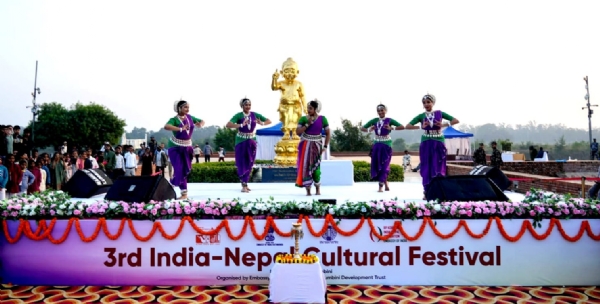 लुंबिनी में आयोजित नेपाल भारत सांस्कृतिक महोत्सव की एक झलक लुंबिनी में आयोजित नेपाल भारत सांस्कृतिक महोत्सव की एक झलक