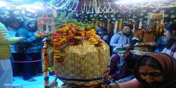 महाशिवरात्रौ उत्तराखंडे श्रद्धालूनां वर्धितः जनसम्मर्दः, मंदिरेषु विशेषसुरक्षा कल्पित