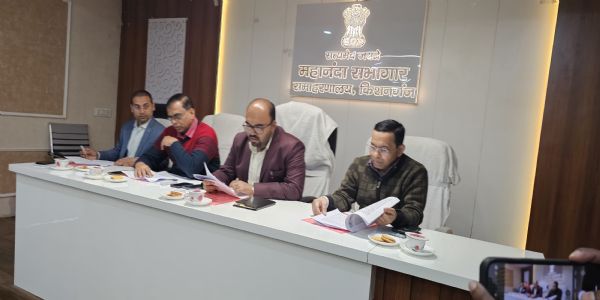 प्रगतियात्रायाः समये मुख्यमन्त्रीद्वारा कृतघोषणानाम् अनुमोदनं प्राप्तम्