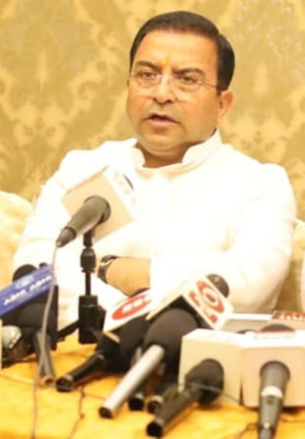 त्रिलोक कपूर।