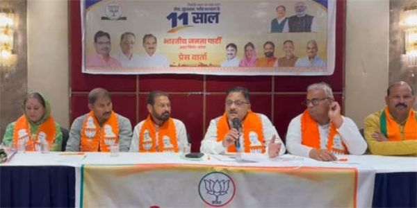 प्रधानमंत्री मोदी विश्वस्मै अहिंसात्मक युद्धस्य नूतन तकनीकी शिक्षिता- डॉ.मोहनदासः