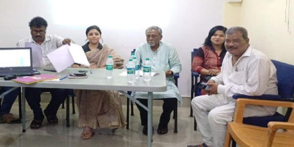 खाद्यान्नविपणीतः भगवतो जगन्नाथस्य प्रसादवितरणे राजनीतिककलहः