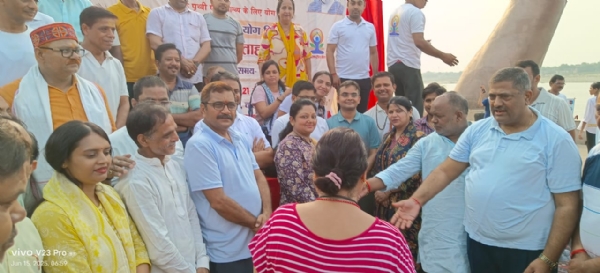 योग सप्ताह में विशिष्ट जन