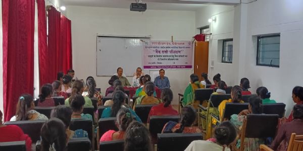 महिला स्वयं सहायता समूहानां 51 सखिभ्यो दत्ता बैंकिंगसंबद्धसूचना