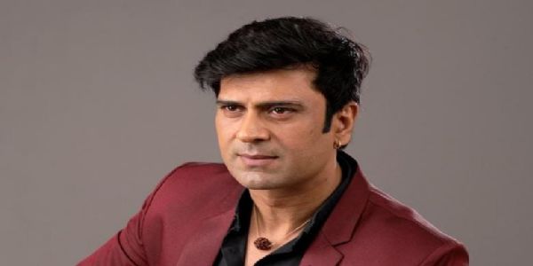 अभिनेतुः राजा गुरोः चलचित्रम् 'आराध्यस्य प्रथमदृश्यमागतम्