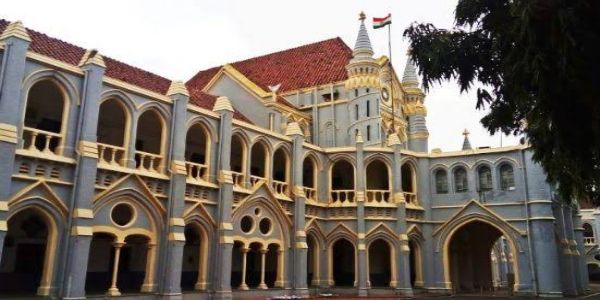 जबलपुरम् : उच्चन्यायालयः प्रयुक्तो गांधी मेडिकल कॉलेज भोपालस्य पूर्वकुलपतौ 2 लक्षस्य दंडः