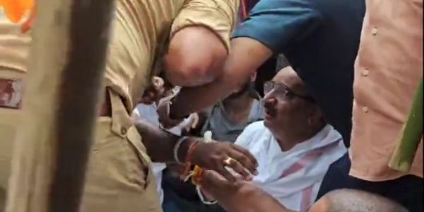 राहुल गांधिनो भ्रमणे भाजपायाः विरोधो, राज्य मंत्री उपाविशत् आंदोलनम्