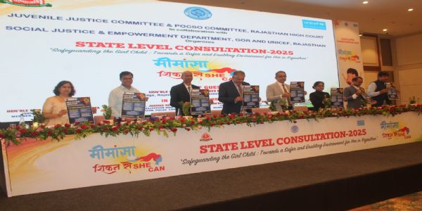 बालिकानां सुरक्षित भविष्यं प्रति जातं मंथनम्