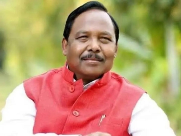 कृषि  मंत्री  राम विचार नेताम