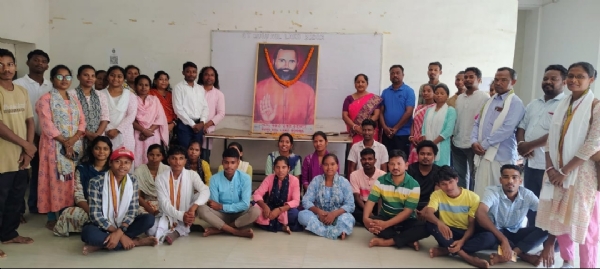 चाईबासा में वारंगक्षिति लिपि के जनक लाको बोदरा की 106वीं जयंती मनाई गई
