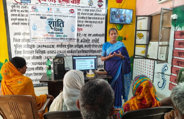 शांति दिवस पर “चुप्पी तोड़, हल्ला बोल” परियोजना के तहत बच्चों की सुरक्षा पर हुई चर्चा