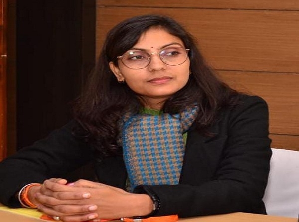 रसना तिवारी सामाजिक व आध्यात्मिक लेखिका