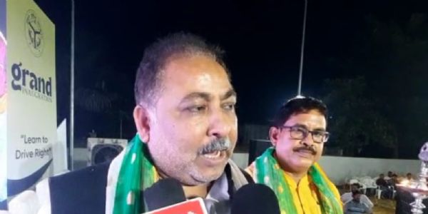 उत्तरप्रदेशस्य मुख्यमन्त्रिणः योगी-आदित्यनाथस्य नेतृत्वे उत्तरप्रदेशेन दीर्घा उड्डयन-यात्रा कृता इति नन्द-गोपाल-नन्दिना उक्तम्