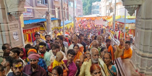 मां ब्रह्मचारिण्याः मंडपे उत्पन्नः आस्था, भक्तिः कृपा चेत्येषां संगमः