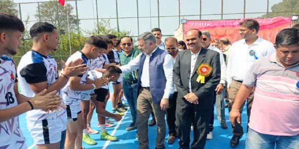 व्यवस्थापरिवर्तनात् हिमाचलस्य अर्बुद्-रूप्यकाणां राजस्वं प्राप्तम् - राजेशधर्माणी