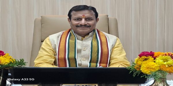 सम्पूर्णानन्द संस्कृत विश्वविद्यालयस्य कुलपतिः अन्तर-विश्वविद्यालयीय योग विज्ञान केन्द्रस्य शासी-परिषदः सदस्याः नामिताः