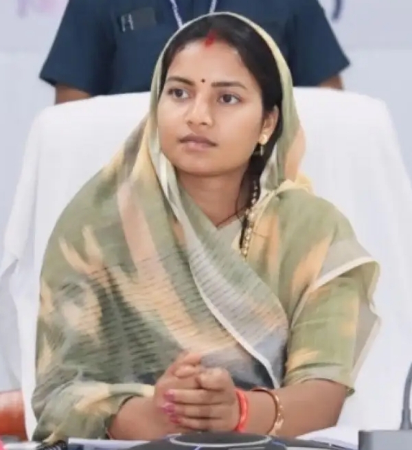 मंत्री लक्ष्मी राजवाड़े