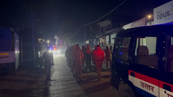 नगर में गुरूवार रात एवं शुक्रवार भोर को पुलिस एलर्ट का छाया चित्र