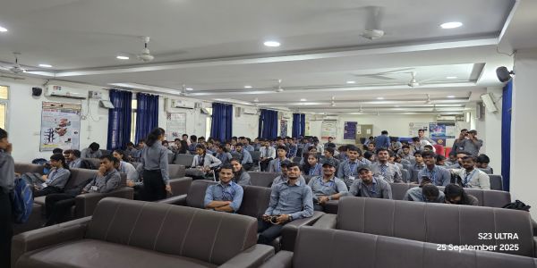 पूर्वांचल विश्वविद्यालयस्य  “स्मार्ट इंडिया हैकथॉन” इत्यत्र 25 दलानि अकुर्वन् प्रतिभागम्