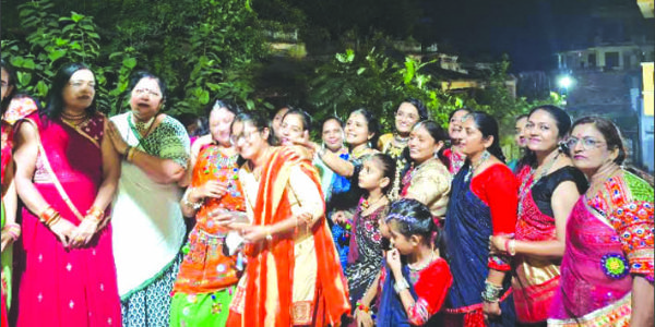 हरिद्वारेःपि द्रष्टुं लब्धो गरबामहोत्सवस्य उत्साहः