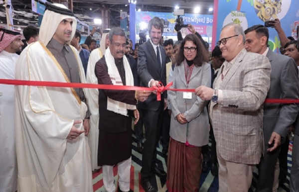 केंद्रीय शिक्षा मंत्री धर्मेंद्र प्रधान, कतर और स्पेन के संस्कृति मंत्री के साथ संस्कृति मंत्रालय पवेलियन का उद्घाटन करते हुए। केंद्रीय शिक्षा मंत्री धर्मेंद्र प्रधान, कतर और स्पेन के संस्कृति मंत्री के साथ संस्कृति मंत्रालय पवेलियन का उद्घाटन करते हुए।