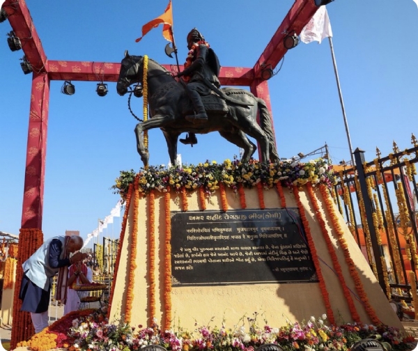 प्रधानमंत्री नरेन्द्र मोदी ने सोमनाथ में मंदिर के लिए योगदान देने वाले वीरों को दी श्रद्धांजलि प्रधानमंत्री नरेन्द्र मोदी ने सोमनाथ में मंदिर के लिए योगदान देने वाले वीरों को दी श्रद्धांजलि