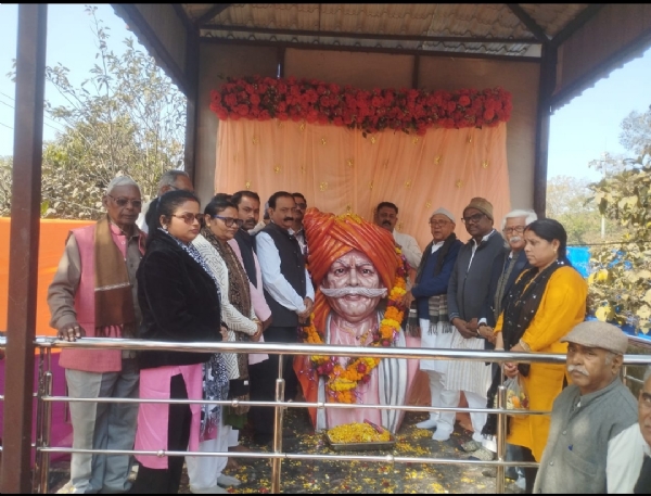 दीनानाथ पांडेय