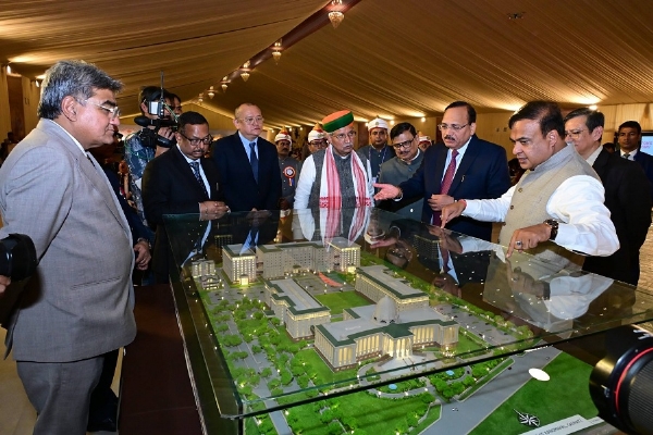 असमः उत्तर गुवाहाटी स्थित रंगमहल में गौहाटी उच्च न्यायालय परिसर का मॉडल असमः उत्तर गुवाहाटी स्थित रंगमहल में गौहाटी उच्च न्यायालय परिसर का मॉडल