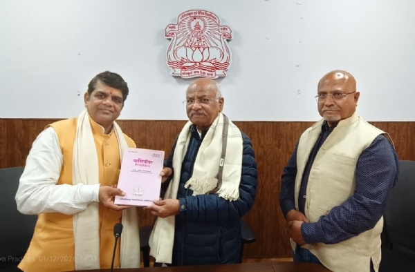 शिक्षक राष्ट्र चेतना के शिल्पी और भविष्य के संस्कारकर्ता-सुरेश सोनी