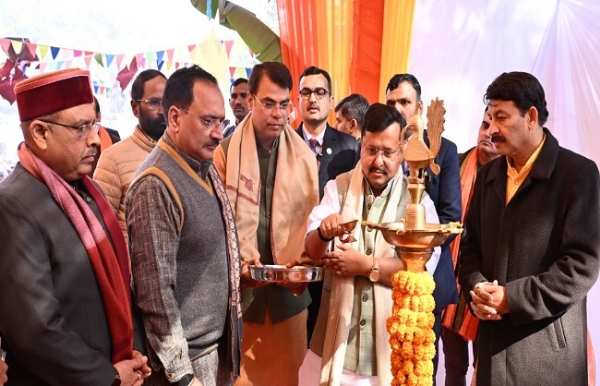 दिल्ली भाजपा पूर्वांचल मोर्चा के मकर संक्रांति उत्सव में राष्ट्रीय कार्यकारी अध्यक्ष नितिन नबीन।