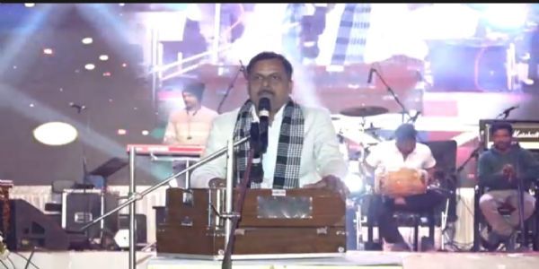 बलरामपुरम् : तातापानी महोत्सवे क्षेत्रीय कलाकारेभ्यो मिलितः मंचः, पवन पाण्डेयस्य उत्तमप्रस्तुतिः आकृष्टं दर्शकाणां हृदयम्