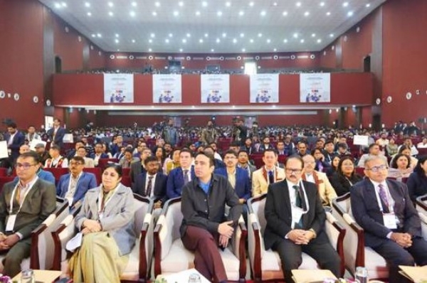 कौशल विकास एवं उद्यमिता राज्य मंत्री (स्वतंत्र प्रभार) तथा शिक्षा राज्य मंत्री जयंत चौधरी