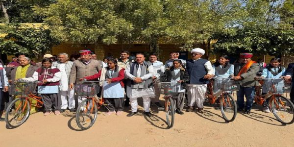 राष्ट्रस्य उन्नत्यै संस्कारयुक्ता शिक्षा अतीव महत्वपूर्णा — पटेल: