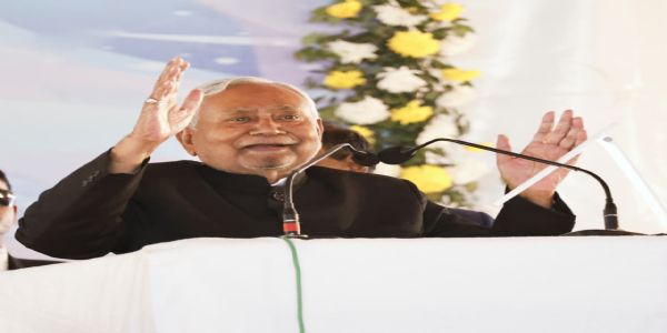 बिहार–राज्ये तीव्रगत्या विकासः प्रवर्तते, सुदृढा आधारभूत–संरचना सर्वकारस्य प्रमुखा प्राथमिकता — नीतीशकुमारः
