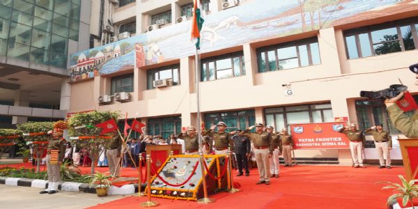 सशस्त्र सीमा बलं, सीमांत मुख्यालये गणतंत्र दिवस समारोहस्य भव्यं संजातम् आयोजनम्