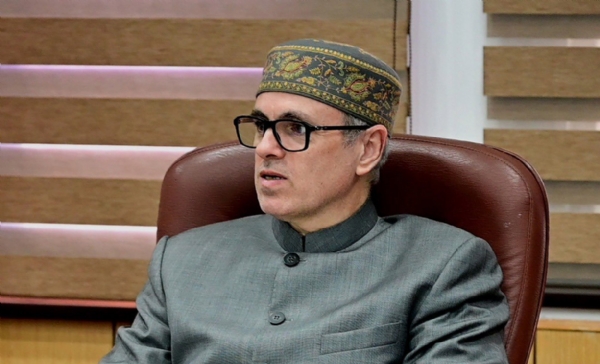 मुख्यमंत्री उमर ने सरकार के विकास रोडमैप के अनुरूप आवश्यकता-आधारित योजना बनाने का किया आह्वान