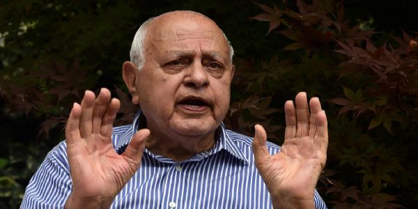 भारतं स्वम् एकं महान्तं पूत्रमत्यजत् : फारूकअब्दुल्ला