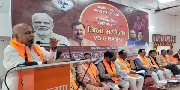 प्रधानमंत्री माेदी वीबी जी-राम जी योजनायाः माध्यमेन महात्मा गांधिनः स्वप्नं कुरुते साकारम् : हेमंत खण्डेलवालः