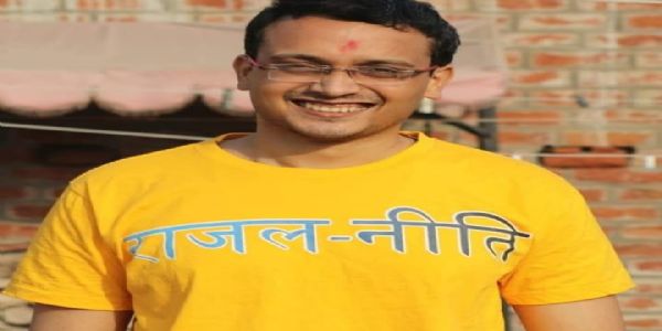 विश्वपुस्तकमेलापके गोरखपुरस्य लेखकस्य राजलस्य पुस्तकानि भविष्यन्ति प्रदर्शितानि