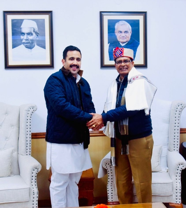 विक्रमादित्य सिंह की केंद्रीय मंत्री शिवराज चौहान से मुलाकात