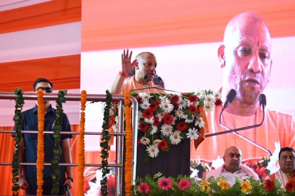 गोरखपुर-फैजाबाद खंड से भाजपा प्रत्याशी ध्रुव त्रिपाठी के पक्ष में ‘शिक्षक मतदाता संवाद’ कार्यक्रम को संबोधित किया सीएम योगी आदित्यनाथ ने* गोरखपुर-फैजाबाद खंड से भाजपा प्रत्याशी ध्रुव त्रिपाठी के पक्ष में ‘शिक्षक मतदाता संवाद’ कार्यक्रम को संबोधित किया सीएम योगी आदित्यनाथ ने*