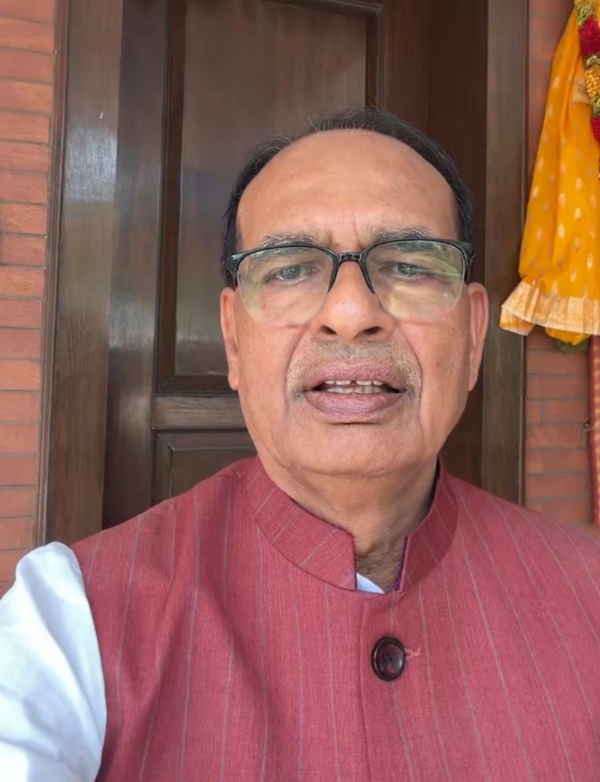 विजयादशमी पर रील के जरिए संदेश देते हुए केंद्रीय मंत्री शिवराज सिंह चौहान विजयादशमी पर रील के जरिए संदेश देते हुए केंद्रीय मंत्री शिवराज सिंह चौहान