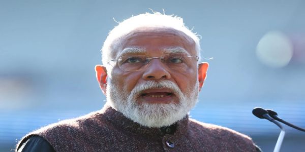 प्रधानमन्त्री नरेन्द्रमोदी वाराणस्याम् अरविन्द-लिमिटेड्-संस्थायाः वस्त्रनिर्माणैककस्य उद्घाटनं कृतवान्, महिलाभिः सह संवादं च कृतवान्
