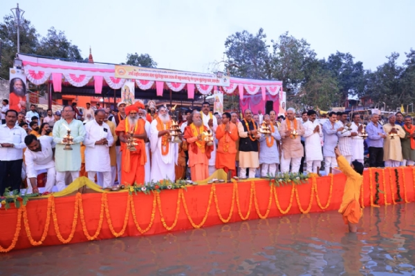 श्रृंगवेरपुर में आयोजित कार्यक्रम का छाया चित्र श्रृंगवेरपुर में आयोजित कार्यक्रम का छाया चित्र
