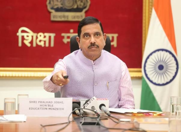 प्रह्लाद जोशी (फाइल फोटो) प्रह्लाद जोशी (फाइल फोटो)