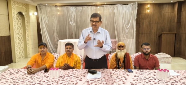 पूर्व सीबीआई निदेशक एम. नागेश्वर राव पत्रकार वार्ता में