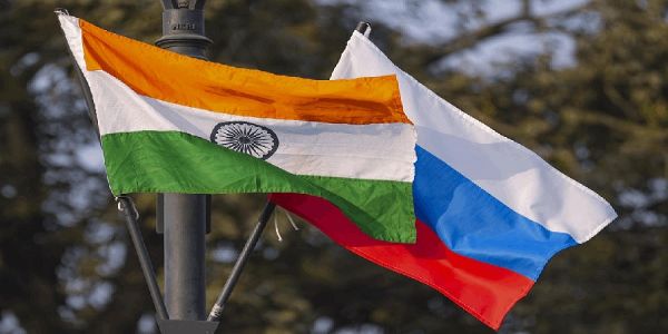 रूसः भारतात् जब्ते टैंकरयानस्थितस्य रूसीचालकदलस्य विमोचनाय आग्रहं कृतवान्।