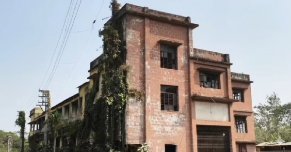 खड़रुई स्थित ऑडिटोरियम